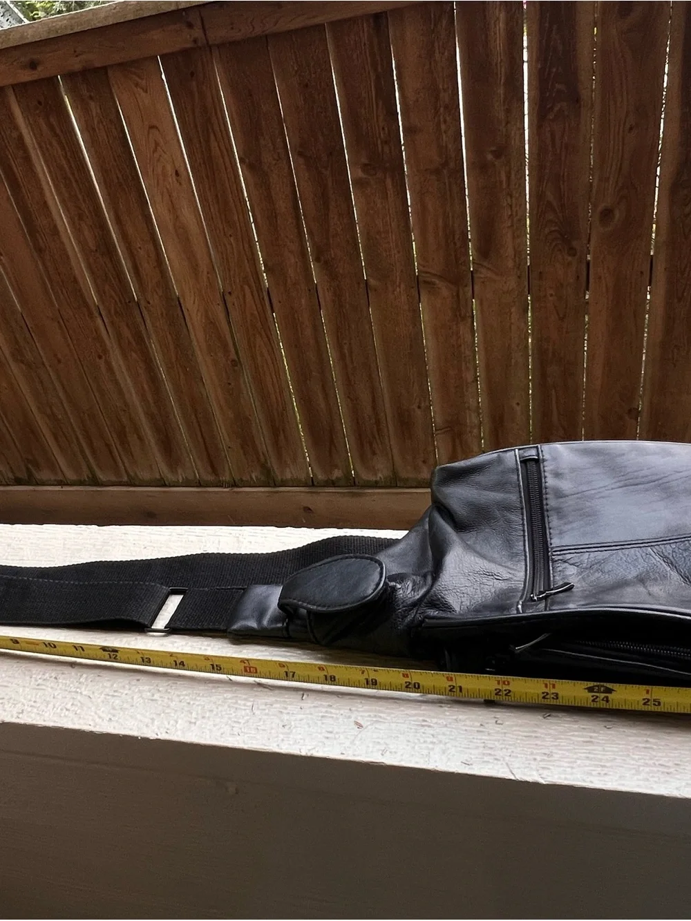 Buxton Genuine Leather Crossbody Organizer Travel Bag Black Multi Pocket Purse